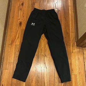 Under Armor men’s pants, size small, mesh lined